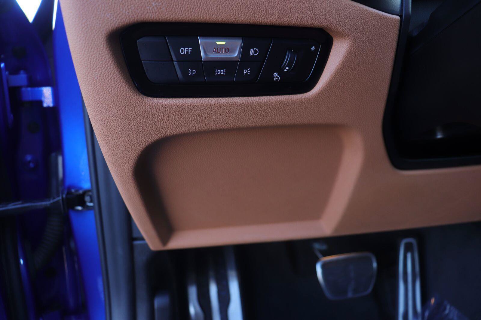 Used 2024 BMW M440i Coupe w/ Premium Package RWD image 19