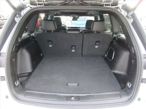 Certified 2024 Jeep Grand Cherokee Limited w/ Black Appearance Package image 34