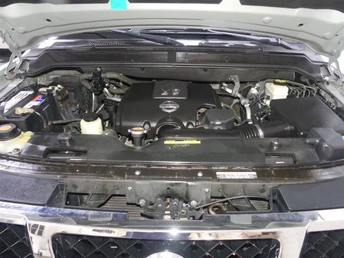 Used 2014 Nissan Armada Platinum w/ 2nd Row Captain Seat Package AWD/4WD image 10
