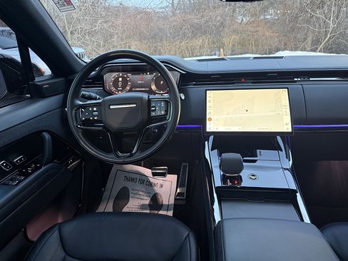 Used 2024 Land Rover Range Rover Sport Dynamic SE image 12