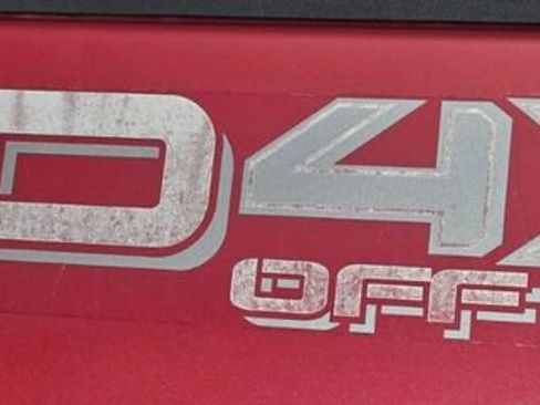 Used 2018 Toyota Tacoma TRD Off-Road AWD/4WD image 25