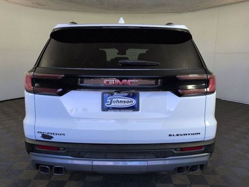 Certified 2025 GMC Acadia Elevation AWD/4WD image 8