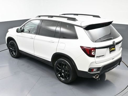 Used 2024 Honda Passport Black Edition image 45