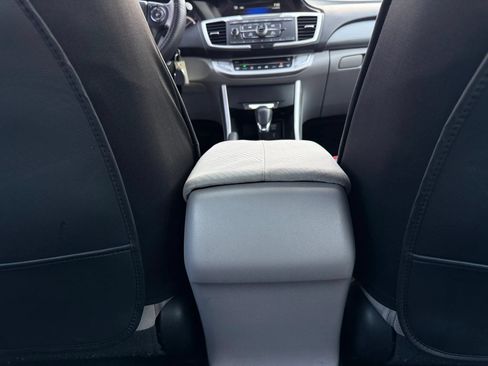 Used 2015 Honda Accord LX image 29