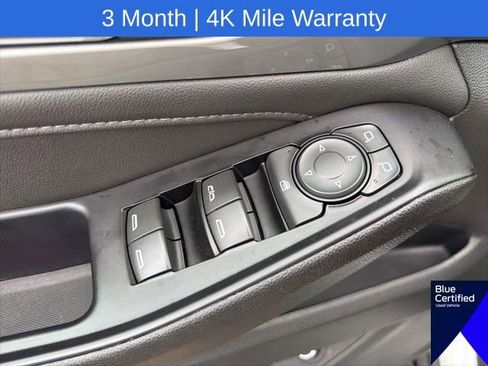 Used 2023 Chevrolet Traverse LT AWD/4WD image 26