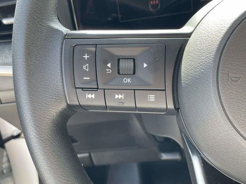 Used 2025 Nissan Kicks SV image 20