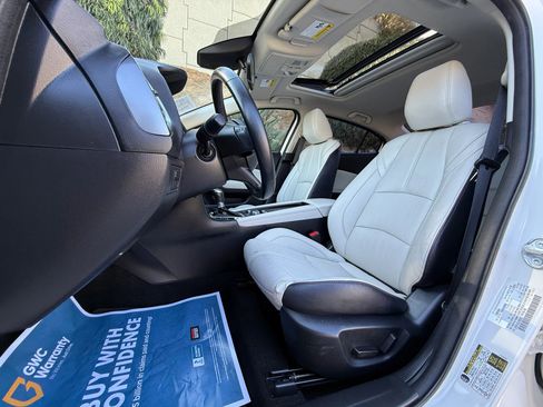 Used 2018 MAZDA MAZDA3 Grand Touring image 13