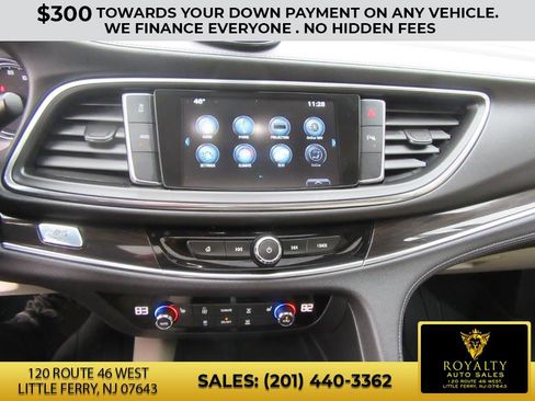 Used 2019 Buick Enclave Essence w/ LPO, Sport Appearance Package image 22