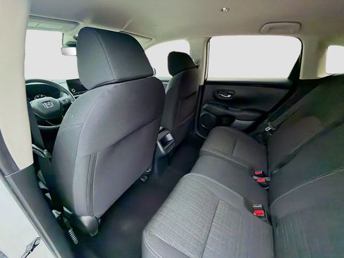 Used 2023 Honda HR-V LX image 23