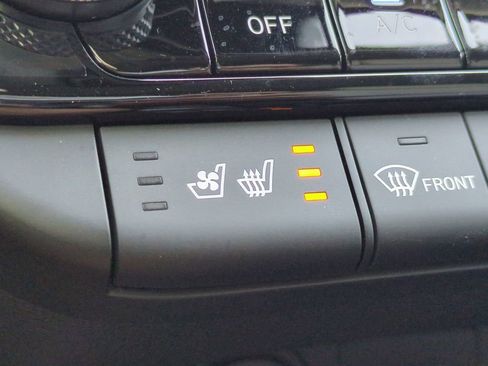 New 2026 Hyundai Elantra Limited FWD image 27