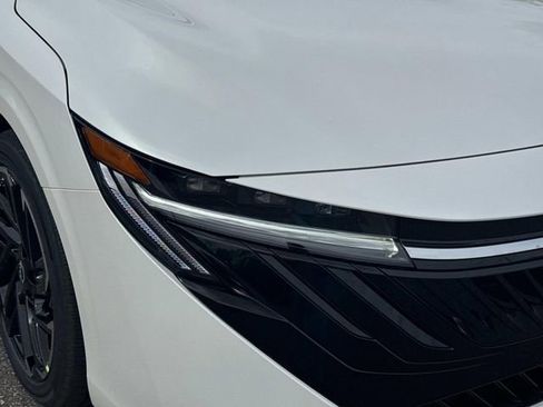 New 2026 Nissan Sentra SR w/ SR Premium Package image 10