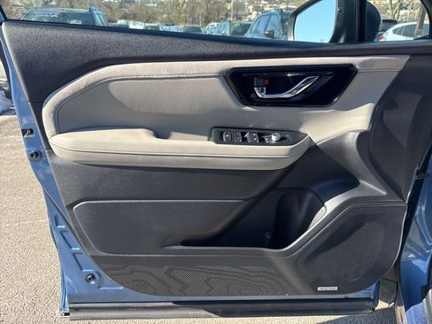 Used 2025 Subaru Forester Limited image 24