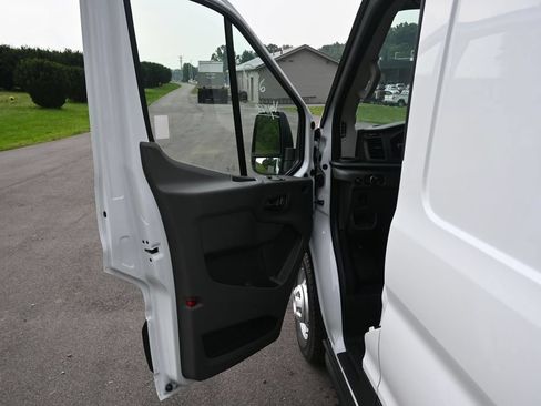 New 2026 Ford Transit 250 148 Medium Roof Extended AWD image 11