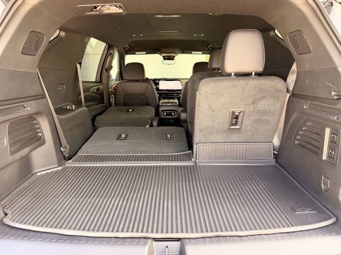 Used 2026 Chevrolet Traverse RS image 10