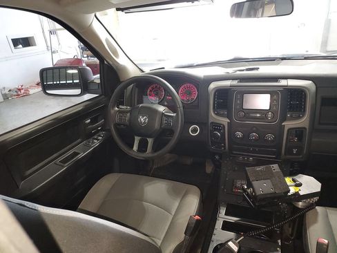Used 2022 RAM 1500 4x4 Crew Cab Classic image 15