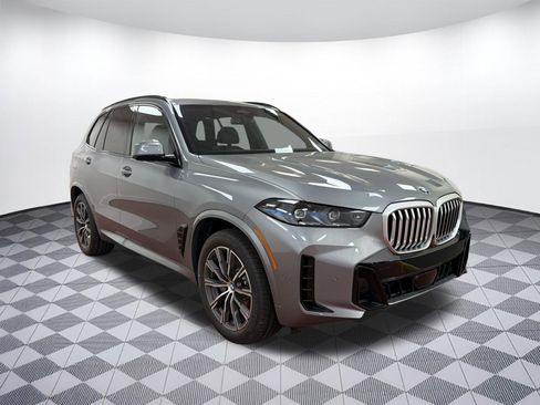 Used 2026 BMW X5 xDrive40i w/ M Sport Package AWD/4WD image 7