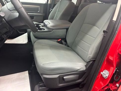 Used 2017 RAM 1500 Classic SLT image 14