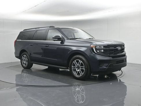 Used 2025 Ford Expedition Max Active RWD image 32