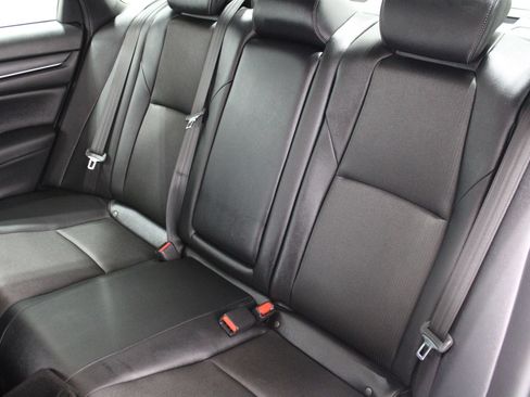Used 2020 Honda Accord Sport image 18