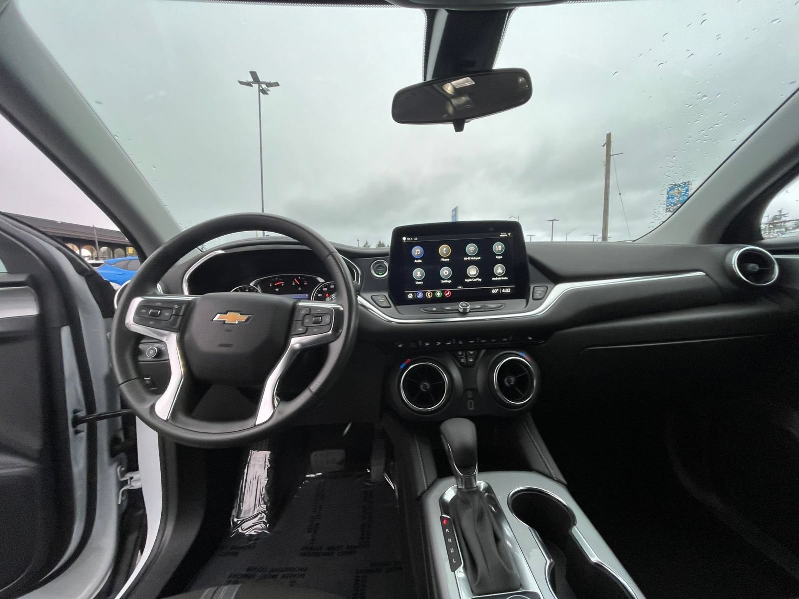 Used 2025 Chevrolet Blazer LT FWD image 33