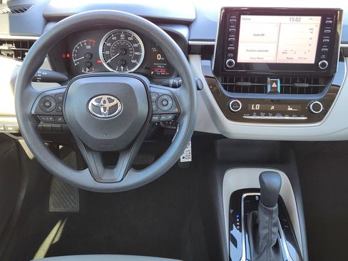 Used 2020 Toyota Corolla LE image 32