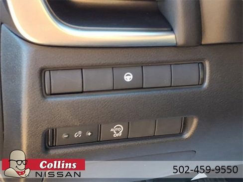 Certified 2023 Nissan Rogue SV image 19