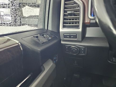 Used 2017 Ford F150 Platinum w/ Max Trailer Tow Package AWD/4WD image 36