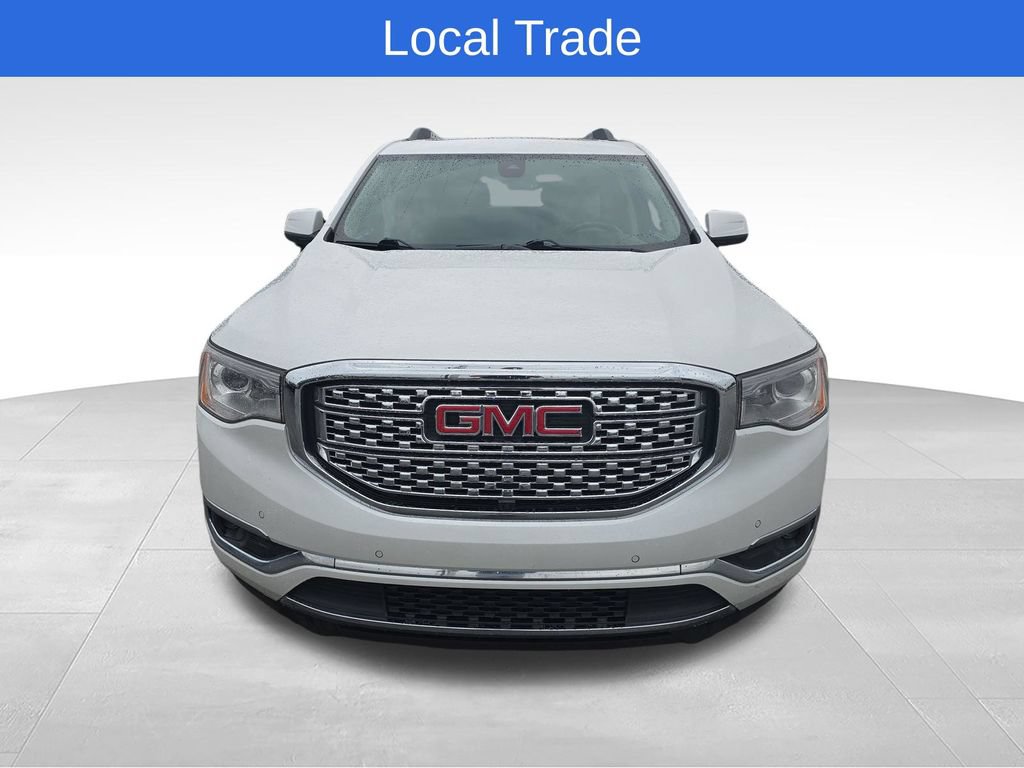 Used 2018 GMC Acadia Denali w/ Technology Package FWD image 9