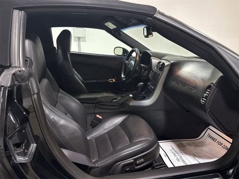 Used 2007 Chevrolet Corvette Base w/ Preferred Equipment Group image 21