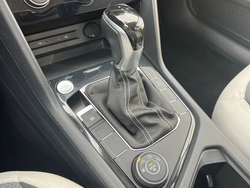 Used 2025 Volkswagen Taos S image 23