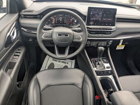New 2026 Jeep Compass Latitude AWD/4WD image 33