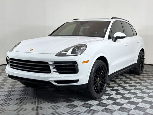 Certified 2022 Porsche Cayenne Platinum Edition AWD/4WD image 1