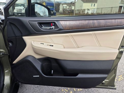 Used 2018 Subaru Outback 2.5i Limited image 19