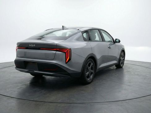 Used 2025 Kia K4 FWD image 9
