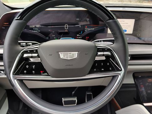 New 2026 Cadillac Vistiq Sport w/ LPO, Floor Liner Package image 14