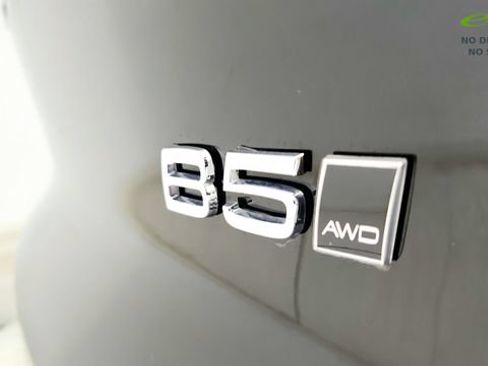 Used 2024 Volvo XC40 B5 Plus w/ Protection Package Premier AWD/4WD image 35
