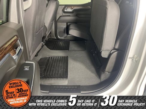 Used 2024 GMC Sierra 1500 SLE w/ Preferred Package image 26