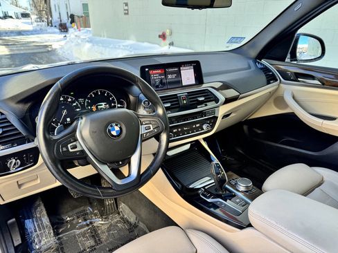 Used 2019 BMW X3 xDrive30i w/ Premium Package image 13