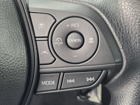 Used 2026 Toyota Corolla LE FWD image 22