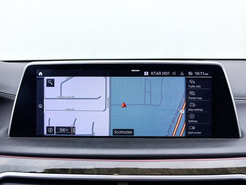 Used 2022 BMW 750i xDrive w/ Luxury Rear Seating Package image 10