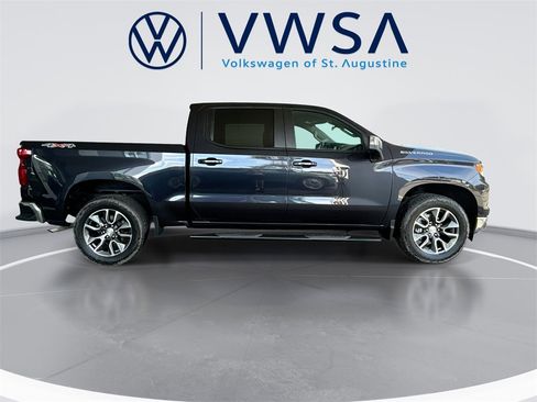 Used 2023 Chevrolet Silverado 1500 LT image 8