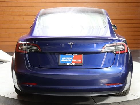 Used 2022 Tesla Model 3 image 11