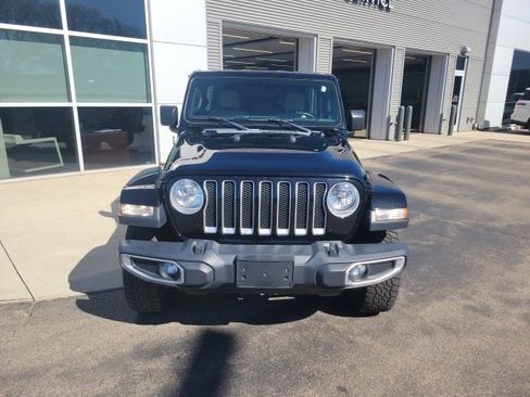 Used 2018 Jeep Wrangler Unlimited Sahara image 8