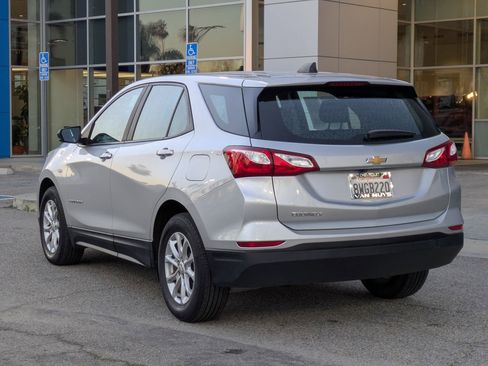 Used 2021 Chevrolet Equinox LS image 7