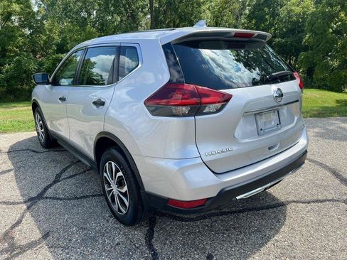 Used 2018 Nissan Rogue S AWD/4WD image 6