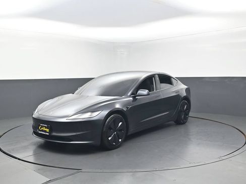 Used 2024 Tesla Model 3 Long Range RWD image 3