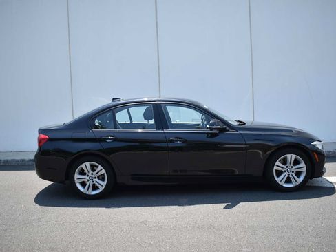 Used 2016 BMW 328i xDrive Sedan AWD/4WD image 4