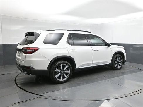New 2025 Honda Pilot Elite image 15