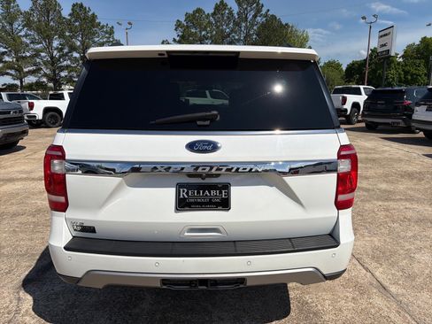 Used 2020 Ford Expedition XLT w/ Equipment Group 202A RWD image 5