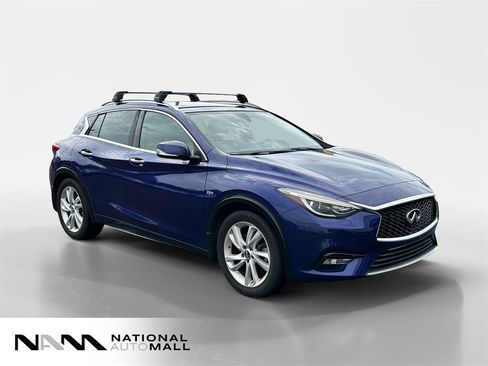 Used 2017 INFINITI QX30 Premium image 7